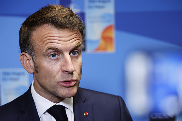 Nedostatečně potíráte antisemitismus, vyčetl americký velvyslanec Macronovi