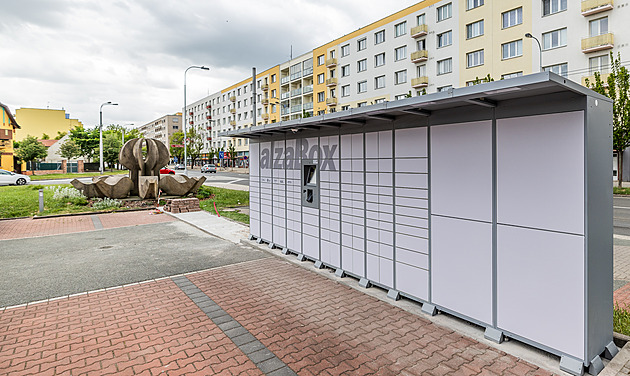 Na špičky už nemusíte. Alza doručí balíky do spodních schránek