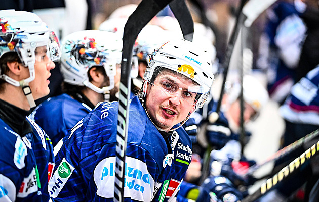 Dal pět gólů, přesto prohráli. Na Slovensku válí Kanaďan s poskvrněnou minulostí