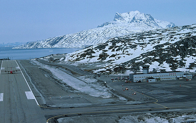 Čeští turisté uvízli v Grónsku kvůli zavřenému letišti v hlavním městě Nuuk