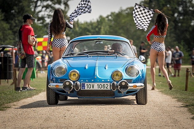 Zámek v Blatné láká na unikátní podívanou. Dorazí i fantom českých dálnic?