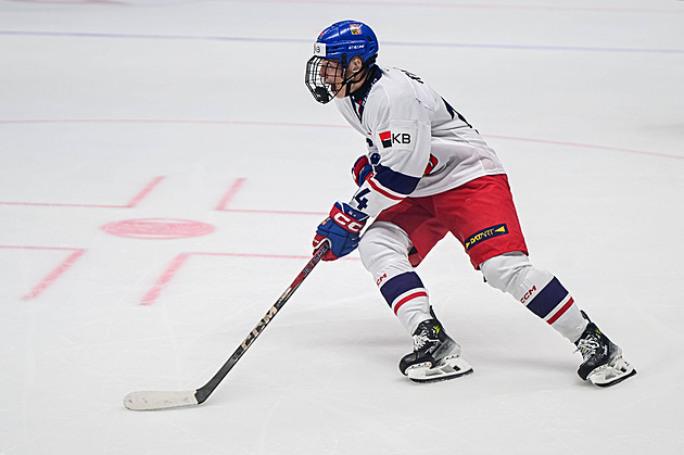 Školák mezi muži. Talent Kachlíř si říká o místo v sestavě libereckých hokejistů