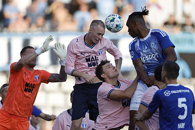 ONLINE: Olomouc - Malmö 0:0, Jansson trefil břevno, Michez neproměňuje gólovku