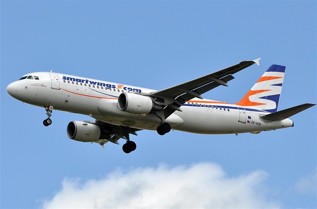 Let z Korfu do Brna kvůli závadě motoru přistál jen s jedním ještě v Řecku