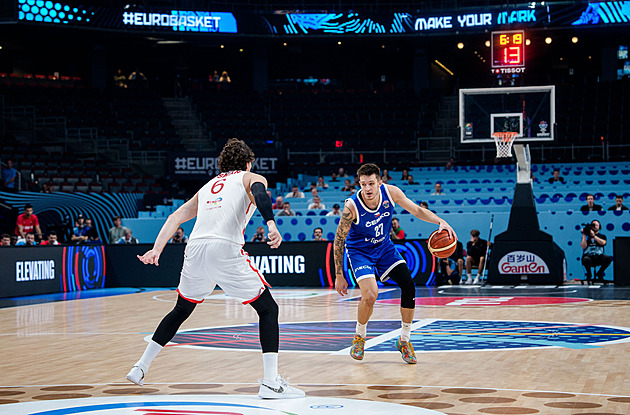 EuroBasket ONLINE: Skvělý vstup Čechů. Turci odpovídají důraznější hrou