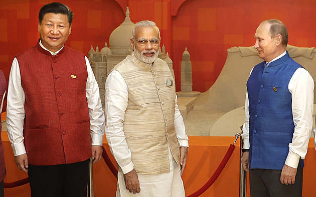 Velká trojka proti Trumpovi. Uražená Indie ladí noty s Rusy a Číňany