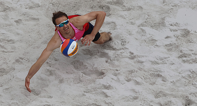 Dva české volejbalové páry jsou na písku v Hamburku v osmifinále