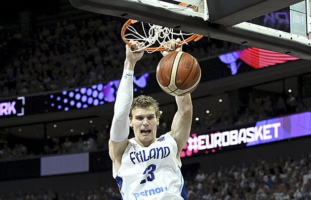 Markkanen dobyl Británii, střelecky zářili i Němci. Srbsko se s Portugalci trápilo