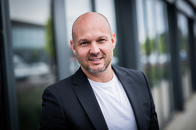 Fotbal a vedení prodejní sítě mají společný základ, říká šéf sítě Planeo