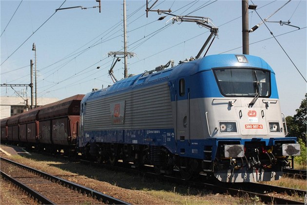 Vlak v Lipníku nad Bečvou srazil člověka. Provoz na trati byl přerušený