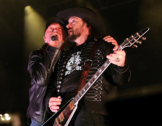 Kabát v záři ohňů i Wanastovky s novou Lucií. Hrady CZ se loučily pod Bezdězem