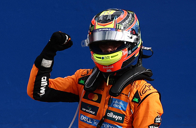 Divoký závod v Nizozemsku ovládl Piastri. Norris nedojel, bourali i oba piloti Ferrari