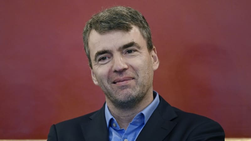 Šok pro Státní operu: Zemřel uznávaný dirigent Feltz. V Praze měl vystoupit na konci roku