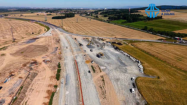 ŘSD finišuje s přípravou stavby D55 na Přerovsku, vybralo i archeology