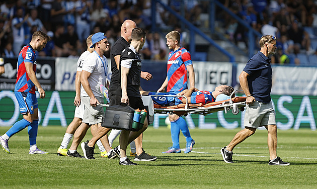 Plzeň protestuje proti sudímu: Rouček měl vylučovat. Ne, žlutá karta, řekl komise