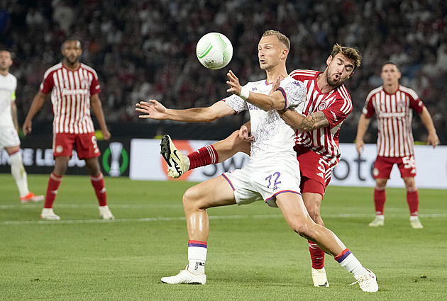 Barák se stěhuje, z Fiorentiny bude hostovat v druholigové Sampdorii