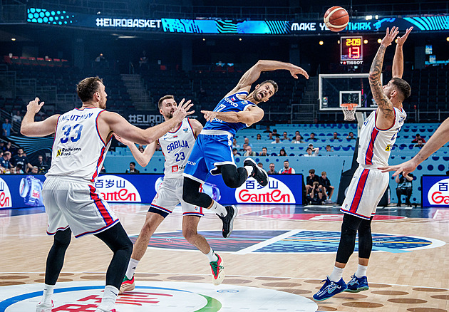 EuroBasket ONLINE: Čechům pomáhá střelba za tři body. Srbové dál jasně vedou
