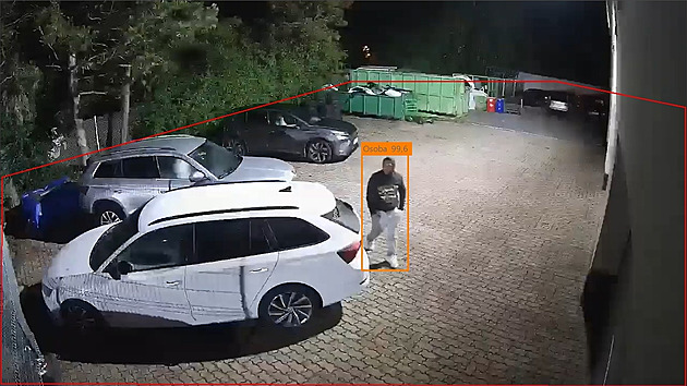 Trendy v krádežích aut: mizejí motorky, baterie z hybridů, auta zloděje nelákají