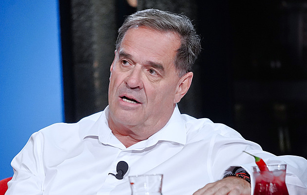 Partnerce jsem tajil, že točím s exmanželkou, přiznal Miroslav Etzler