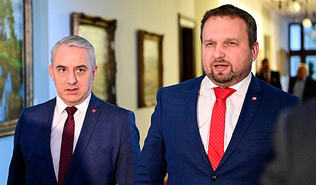 Nejlepší bude, když přijde jiná vláda, řekl Středula. Jednání o platech krachla