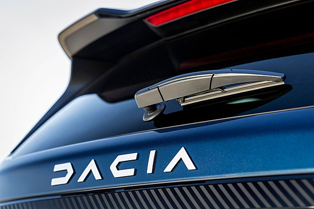 Nový šéf Renaultu svěřil vedení Dacie manažerce od Mercedesu, velí směr elektro