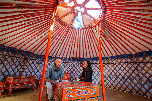 Jurtu, která v Mongolsku sloužila jako putovní chrám, vystavují v Třeboni