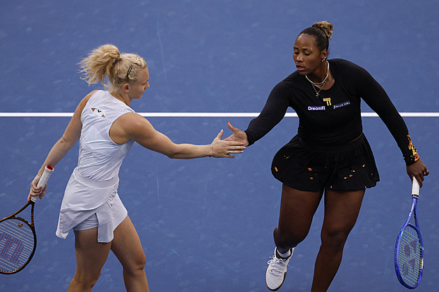 US Open ONLINE: Dosáhne Siniaková na další titul? Ve finále ženské čtyřhry ztrácí