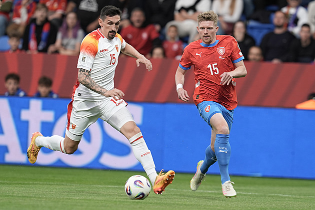 ONLINE: Černá Hora - Česko 0:1, v úvodu střílí gól Červ, pak Šulc trefuje břevno