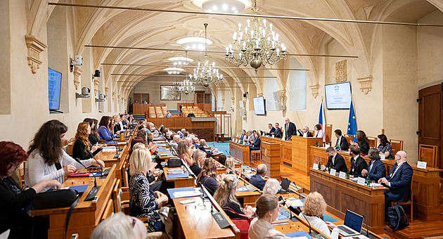 Volby do Poslanecké sněmovny 2025 ONLINE: Hnutí SPD představilo program