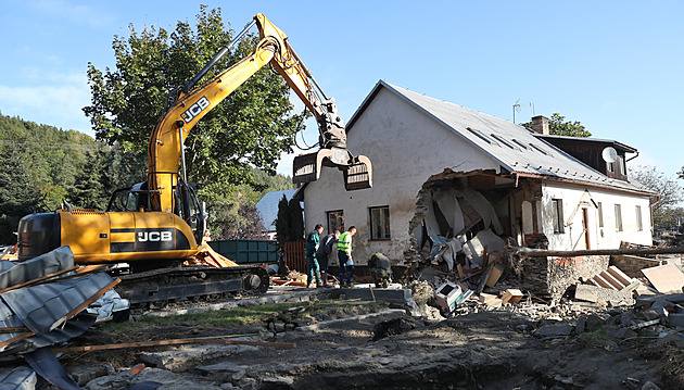 Po povodních v roce 2024 se lidé báli, komu se na domě objeví osudné X