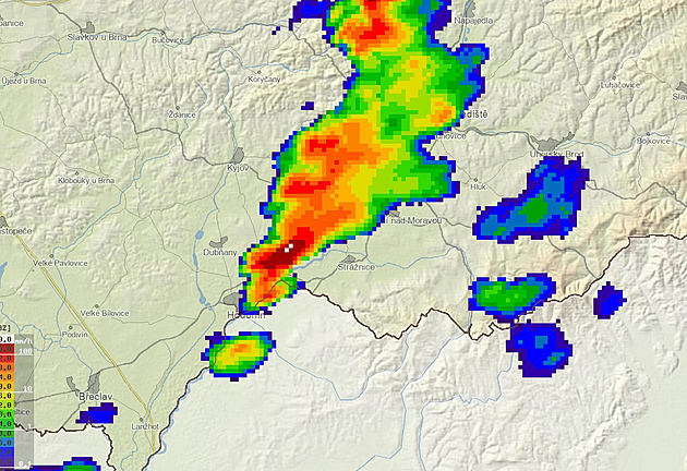U Hodonína se objevilo slabší tornádo. Škody však napáchal hlavně déšť