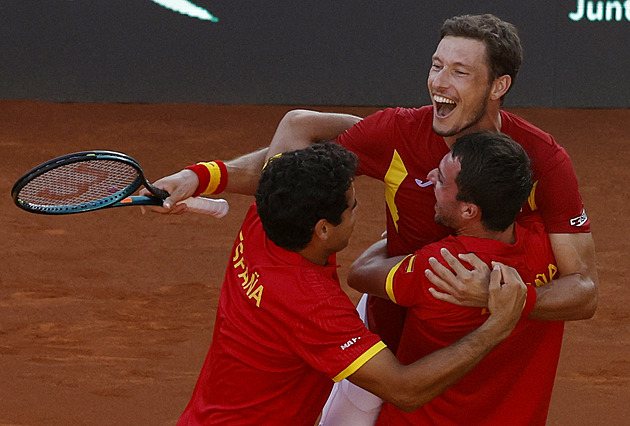 Španělé otočili v Davis Cupu duel s Dánskem, Collignon pomohl Belgičanům