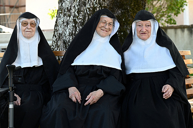 Sestry na útěku. Rakouské jeptišky prchly z domova důchodců zpátky do kláštera