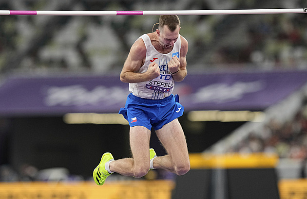 Atletika ONLINE: Štefela slaví bronz! Jako první český výškař uspěl na MS