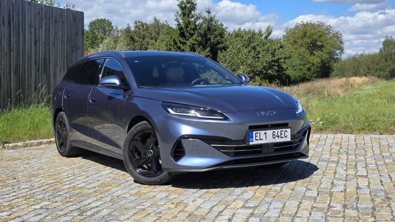 TEST: Nové čínské kombi ujede 1300 kilometrů na jeden zátah. Konkurenci drtí také cenou