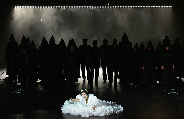 Nesmrtelná Tosca zpět v moravském divadle. Láska stojí proti násilí a vydírání