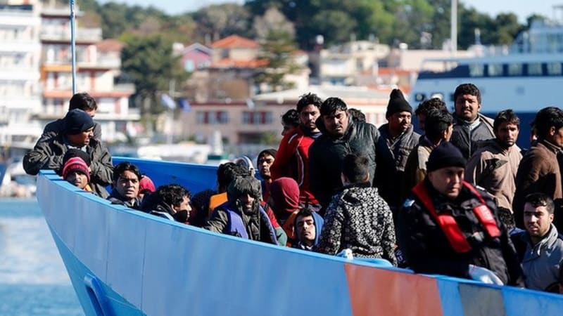 Hrůza na lodi do Evropy: Dvě nezletilé dívky měli znásilnit migranti