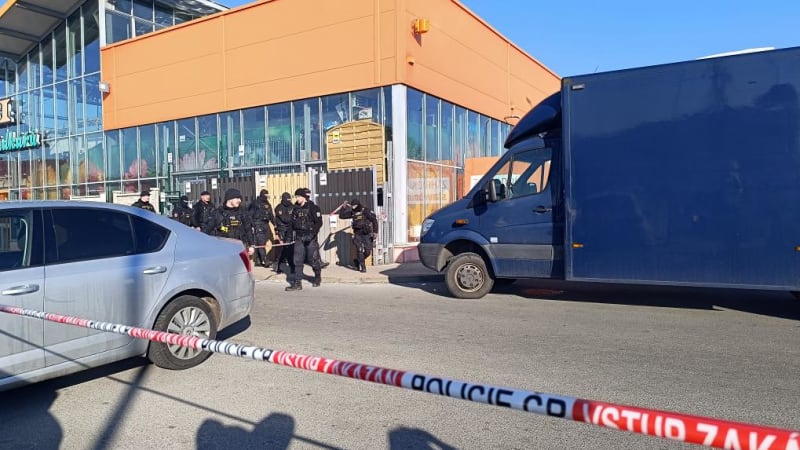 Vrahovi prodavaček z Hradce hrozí nejvýš deset let ve vězení. Žaloba byla podána