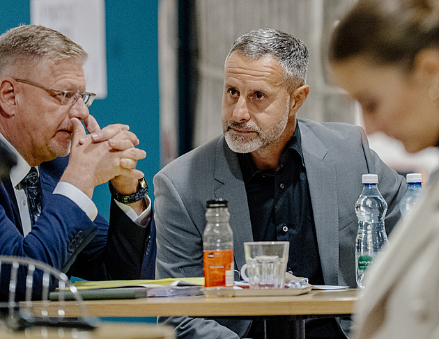 Posílal jsem peníze STAN, řekl u soudu Redlův spolupracovník. Cítí se vinen