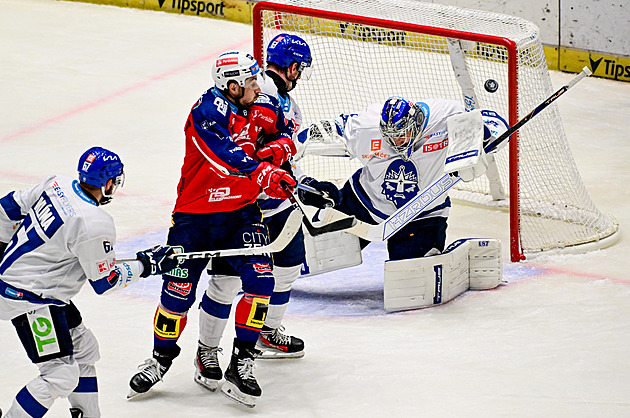 ONLINE: Kladno snižuje s Pardubicemi, Sparta a Plzeň srovnávají