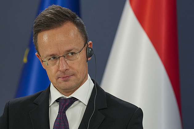 Bez ruských dodávek se neobejdeme. Maďarsko hatí Trumpovy plány s ropou