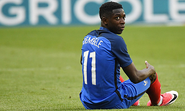 Dembélého cesta: z floutka králem světového fotbalu. I díky ženě