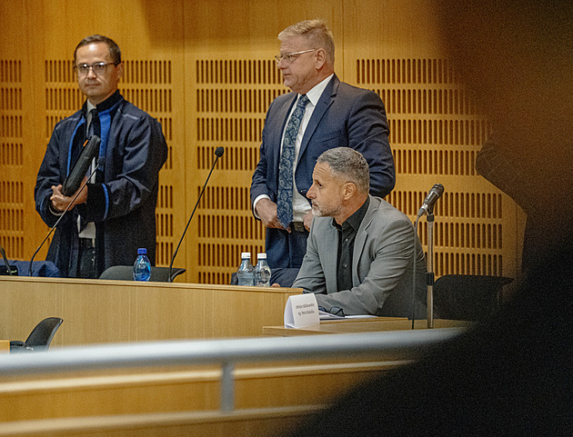 Další den Dozimetru u soudu. Soud přijal Kosovu vinu