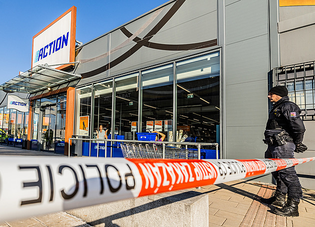 Mladistvý obžalovaný z dvojnásobné vraždy prodavaček stane před soudem v říjnu