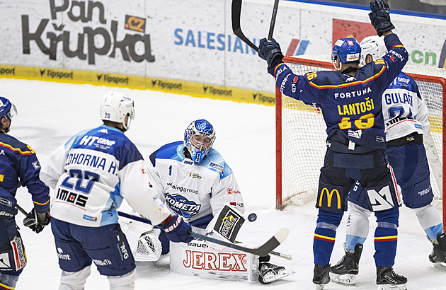 ONLINE: Motor uštědřil Kometě osmigólový debakl. Odlepí se Hradec ode dna?