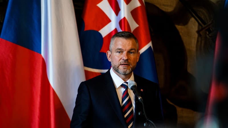 Pellegrini kritizoval Rakušana za demonstraci. Vztahy se zlepší, když bude premiér Babiš, řekl