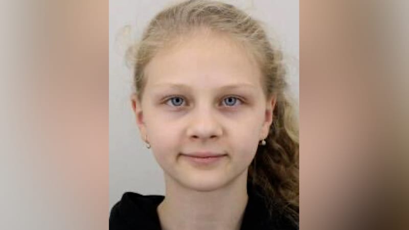 Pohřešuje se 12letá dívka z Prahy. Kamarádkám poslala zprávu, jako by se loučila