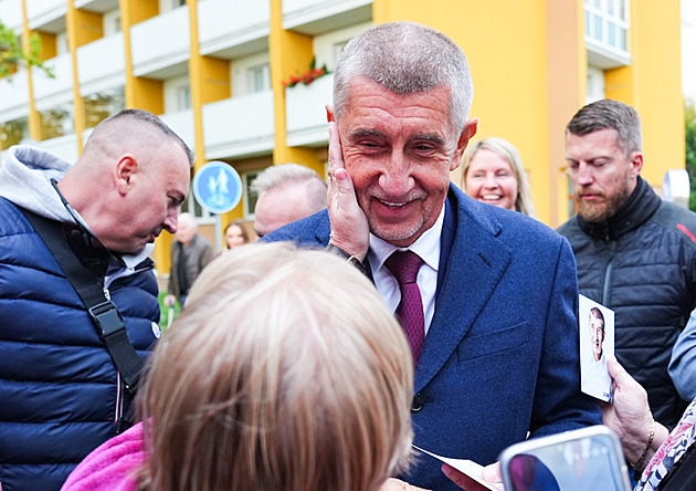 Babiš přilákal do Kralup příznivce i recesisty. Udivil ho pokles preferencí