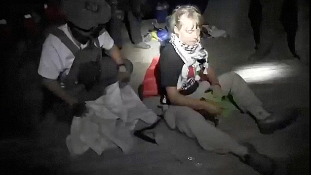 Izrael zasáhl proti flotile pro Gazu, Češka na palubě žádá vládu o záchranu