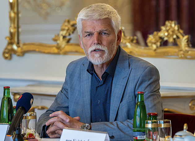 Pavel v neděli zahájí povolební konzultace, pozve si lídry sněmovních stran